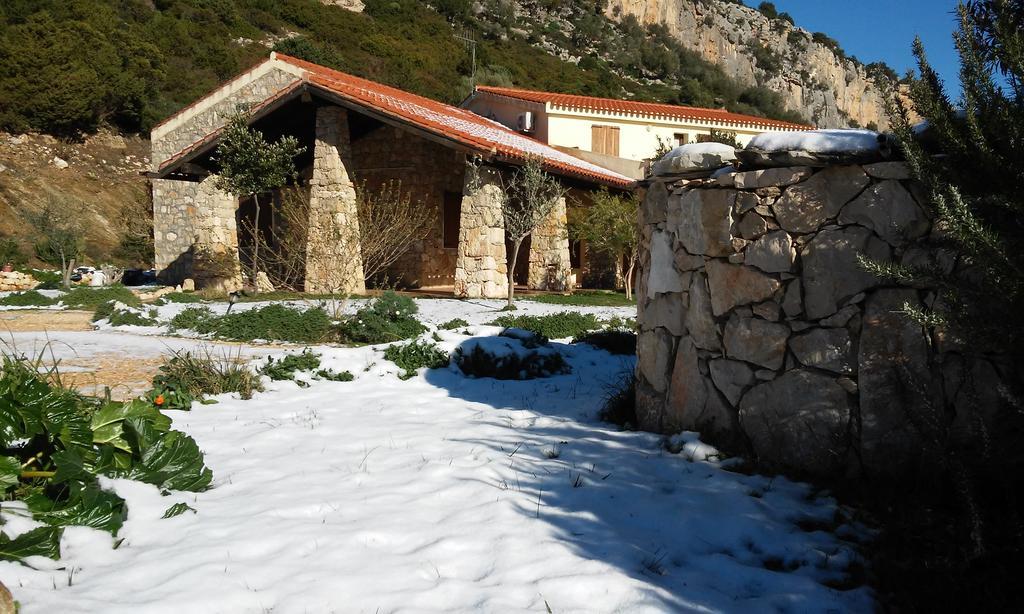 Punto Di Ristoro Uttolo Bed & Breakfast Baunei Exterior photo