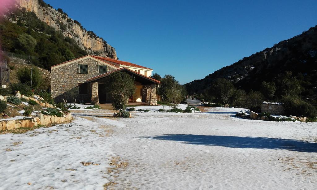 Punto Di Ristoro Uttolo Bed & Breakfast Baunei Exterior photo