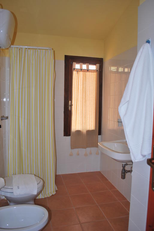 Punto Di Ristoro Uttolo Bed & Breakfast Baunei Exterior photo